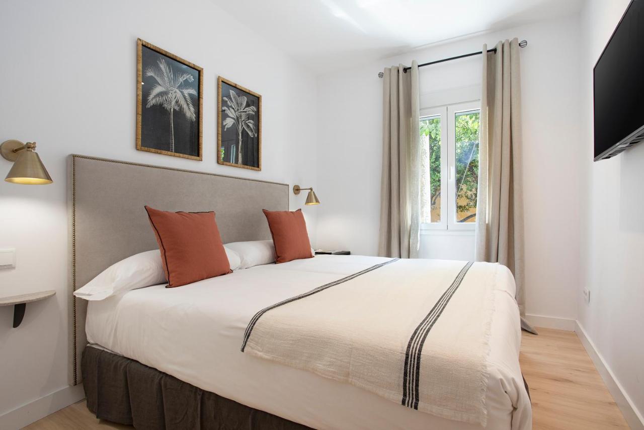 Genteel Home Aire, Seville